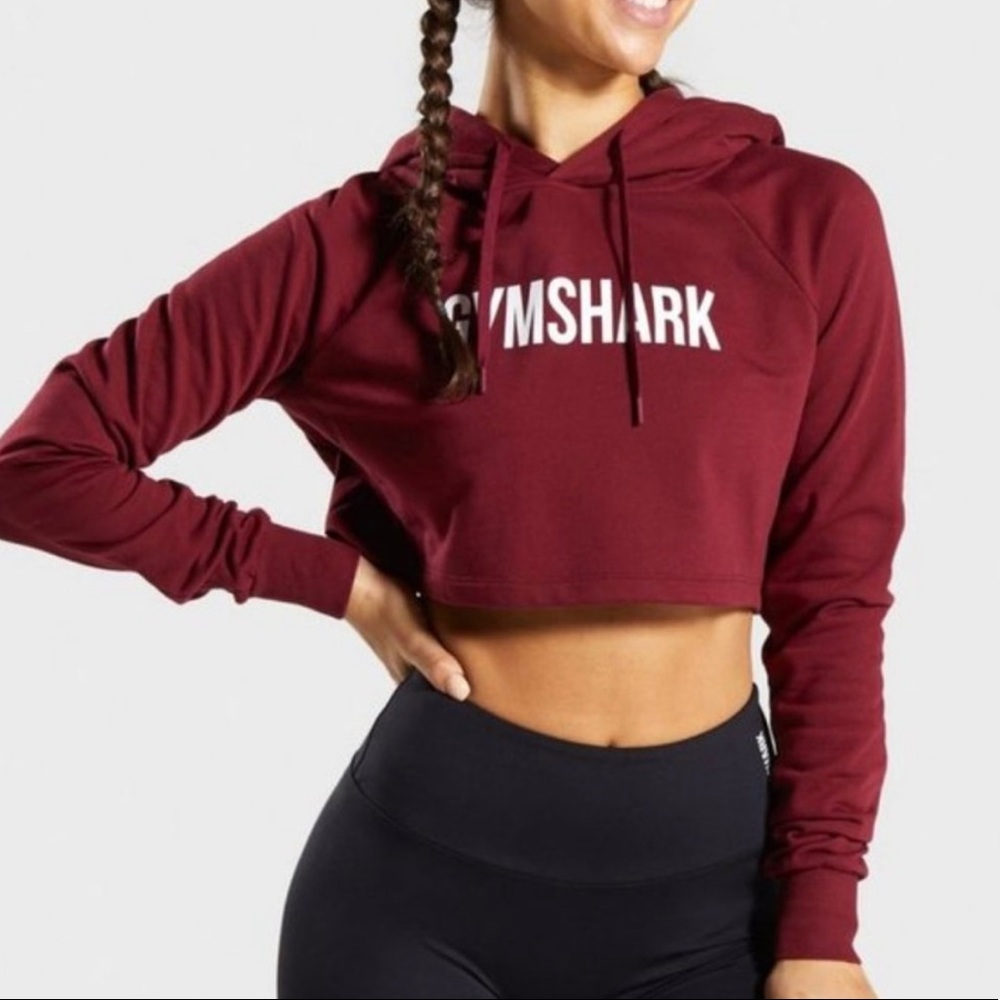 Gymshark training cropped hoodie- claret - Medium